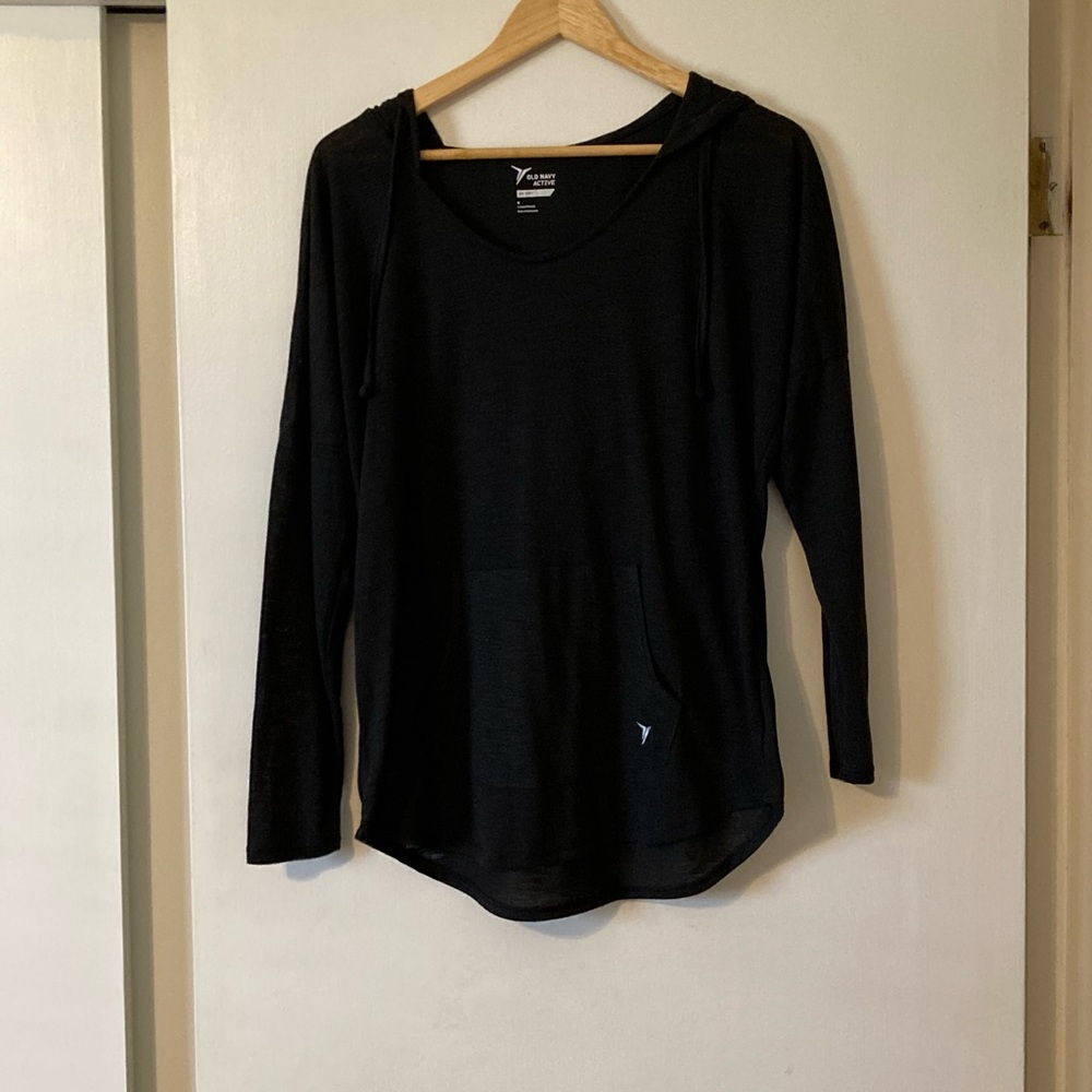 Old Navy active light weight hoodie. Medium.